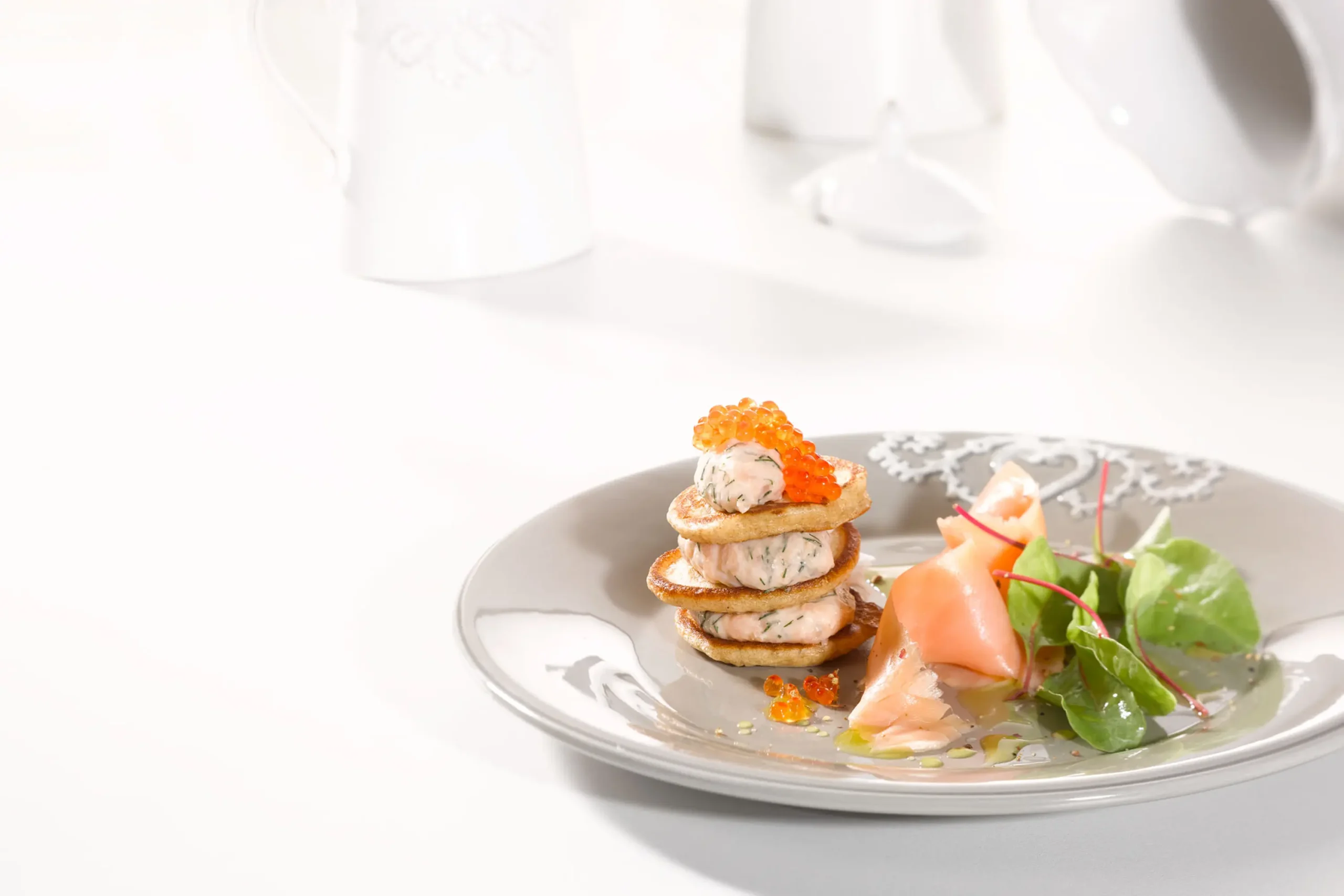 Modern inszenierte Foodfotografie mit Fokus auf Präsentation und Ästhetik